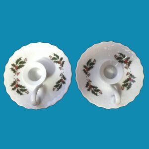 Vintage‎ Pair Holly & Berries Taper Finger Loop Candle  Holders Gold Rim 4.5"